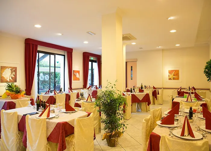 Vittoria 3* ريميني