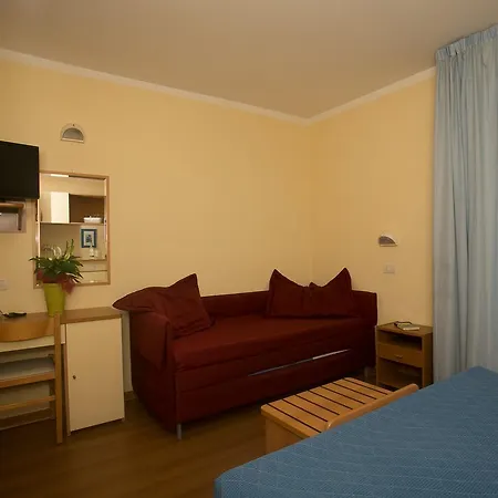 Vittoria 3*
