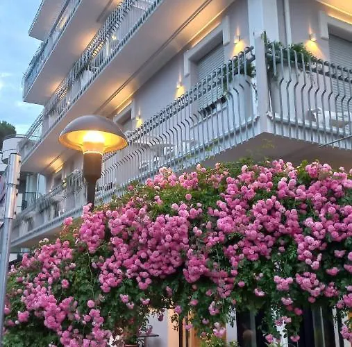 Vittoria 3* 리미니